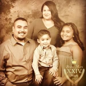 Meet your Posher, Carlos